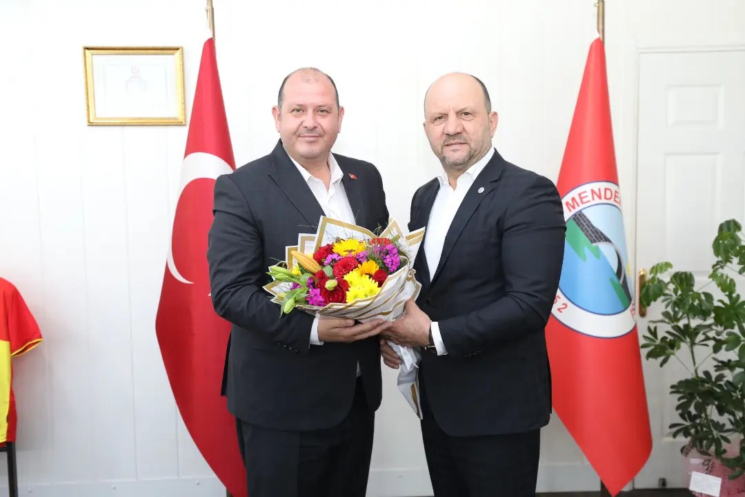 İzmir'de Balkan Türkleri Göçmen ve Mülteci Dernekleri Federasyonu ile İzmir Balkan Göçmenleri Kültür ve Dayanışma Derneği Önemli Bir Buluşma Gerçekleştirdi