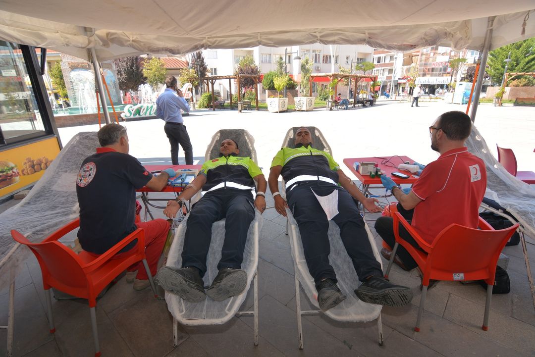 Sandıklı Belediyesi'nden Anlamlı Kan Bağışı Etkinliği