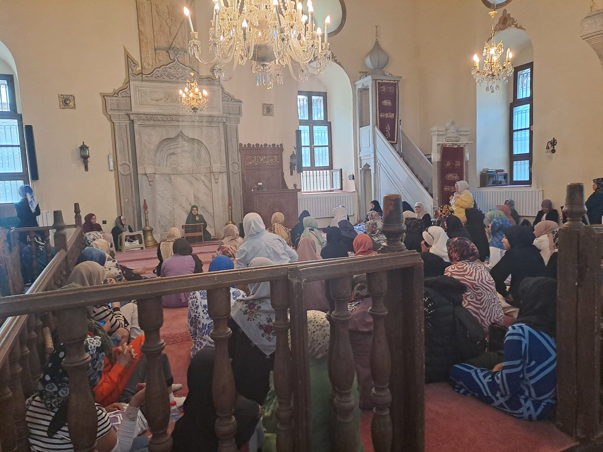 Hanımlara Özel Mevlid Kandili Programında Dayanışma Rüzgarı