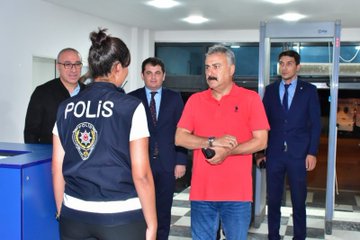 Emniyet Müdürü'nden Görev Başındaki Personele Mevlid Kandili Ziyareti