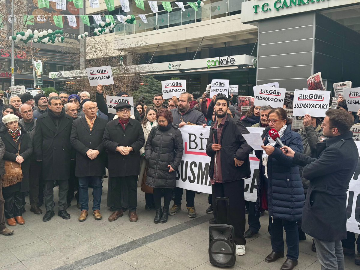 CHP, Birgün Gazetesi Web Yayın Yöneticilerinin Gözaltına Alınmasına Destek Verdi