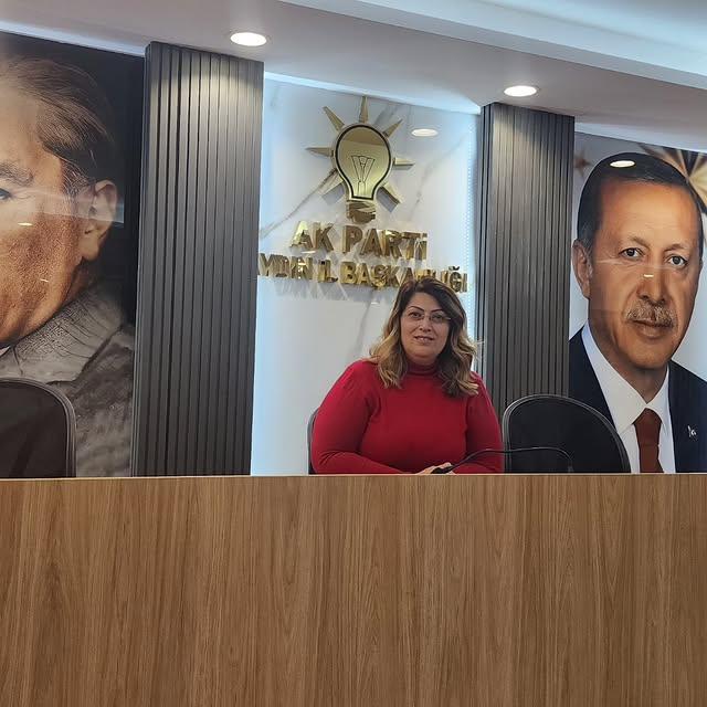 Aydın AK Parti İl Kadın Kolları'nın Yönetim Toplantısı: Gelecek Planları ve Görüşmeler