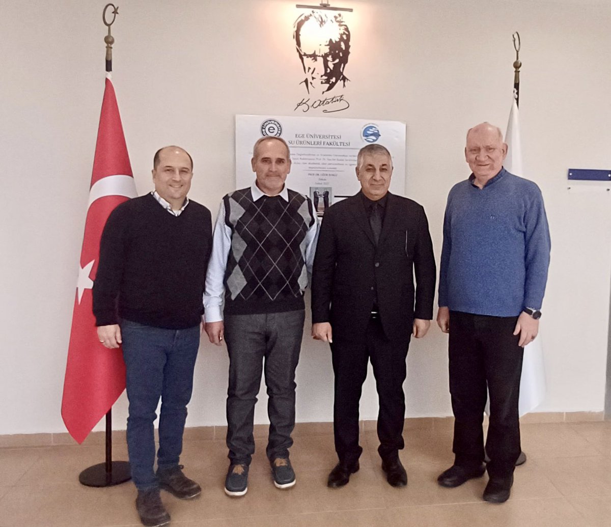 İzmir Ticaret Odası Yönetim Kurulu Üyesi Mehmet Şahin Çakan'dan Ege Üniversitesi Su Ürünleri Fakültesi'ne Ziyareti