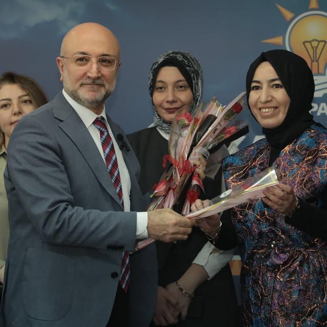 AK Parti Afyonkarahisar, 8 Mart Dünya Kadınlar Günü'nü Kutladı