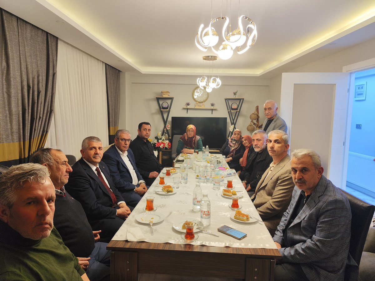 MHP İzmir İl Başkanlığı: Karabağlar'da Şehit Aileleri İle İftar Sofrası