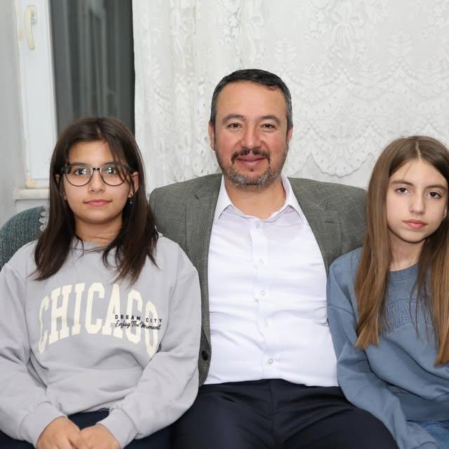 Sandıklı Belediye Başkanı, Şehit Ailesini İftarında Ziyaret Etti
