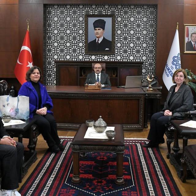 TEV Balıkesir Şube Başkanı, Balıkesir Valisi'ni Ziyaret Etti