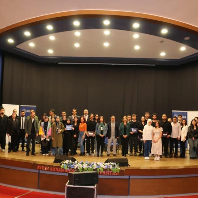Aydın'da Genç Yetenekler Sahne Sırası Sende Yarışmasında Finale Kaldı