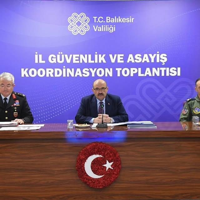 Balıkesir'de Vali Başkanlığında Güvenlik ve Asayiş Toplantısı Yapıldı