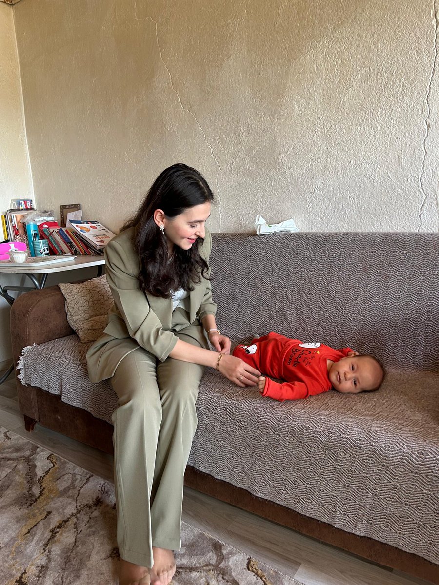 Balya Kaymakamı Yeni Doğmuş Bebek Ziyaretinde Hediye Aldı