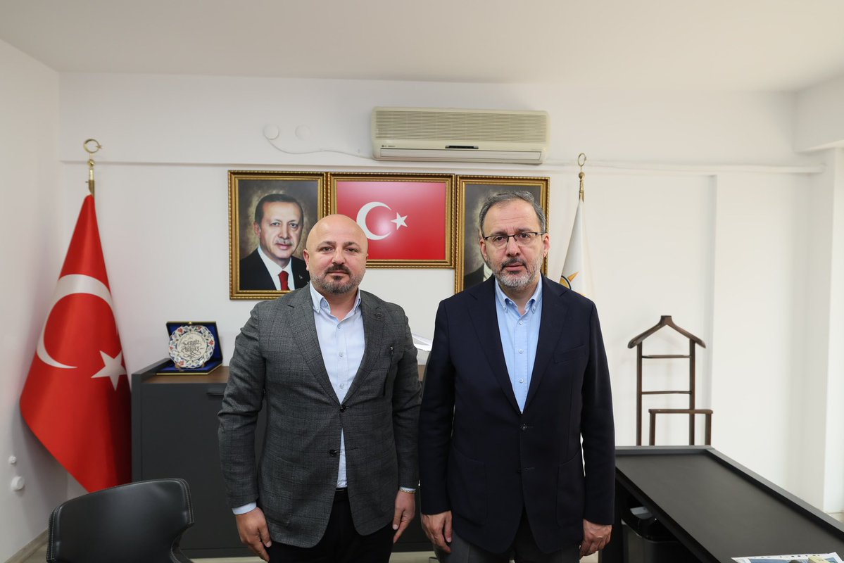 AK Parti İzmir Milletvekili Kasapoğlu, Menderes İlçe Başkanlığı'nın Yeni Yönetimiyle Toplantı Yaptı