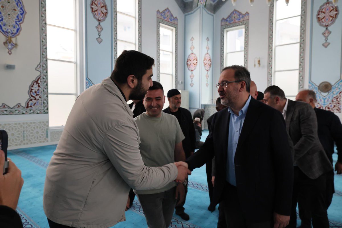 Ak Parti İzmir Milletvekili Kasapoğlu, Menderes'te Cuma Buluşması Yaptı