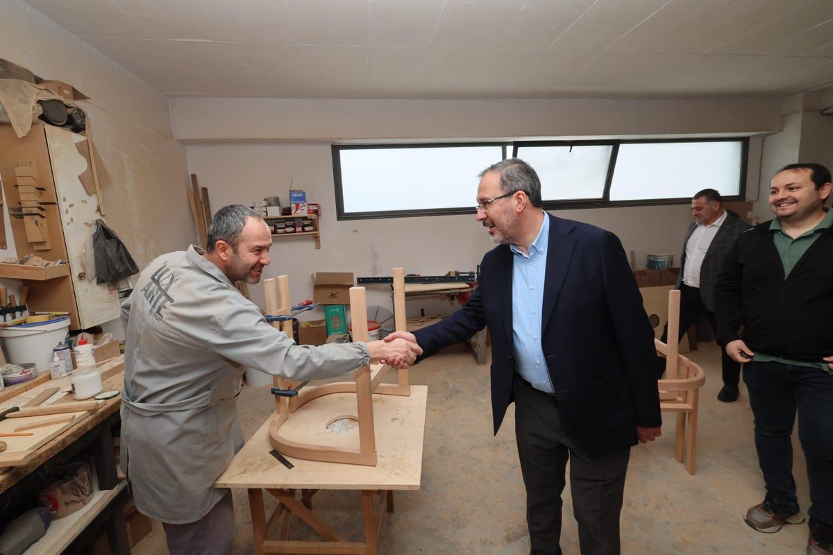 Ak Parti Milletvekili Kasapoğlu, İzmir'deki Mobilya Üreticileriyle Buluştu