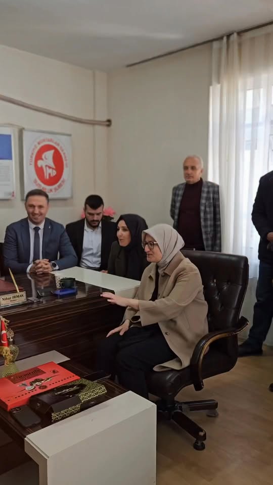 AK Parti, Balıkesir'de Mahalle ve Muhtarlarla Buluşuyor