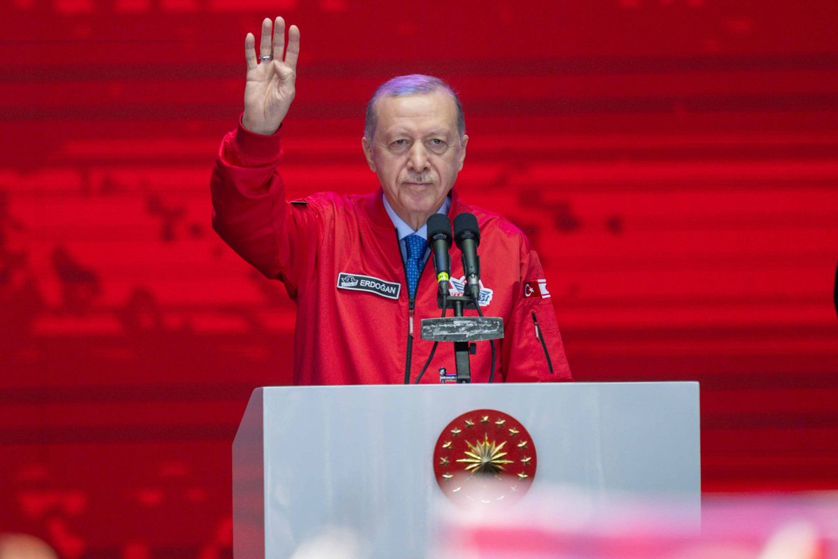 Cumhurbaşkanı Erdoğan ve Milletvekili Yenişehirlioğlu, KKTC'de TEKNOFEST2025'e Katıldı