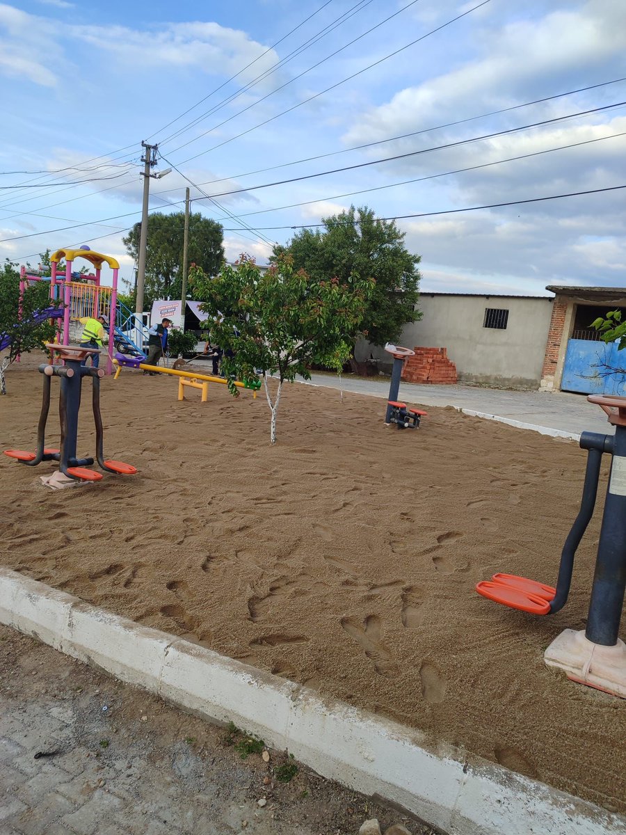 Didim Belediyesi, Akyeniköy Mahalle Parkını Yeniledi