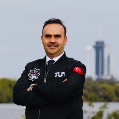 Türkiye Büyük Millet Meclisi Eski Başkanvekili Sırrı Süreyya Önder Vefat Etti