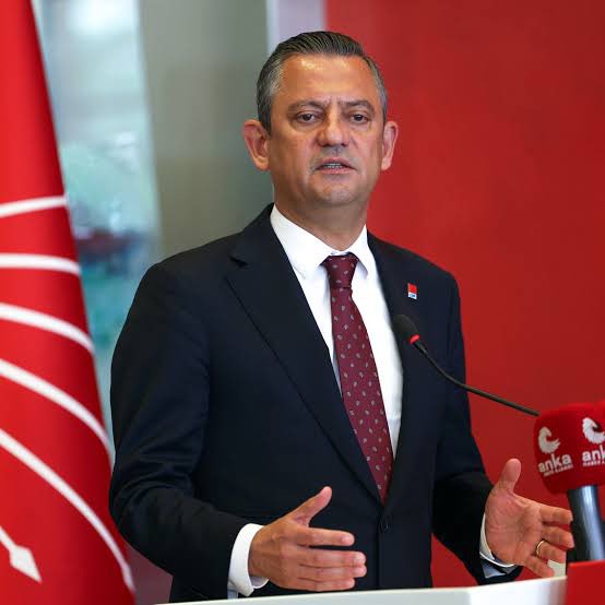 CHP Genel Başkanı Özgür Özel'e Yönelik Saldırı Kınandı