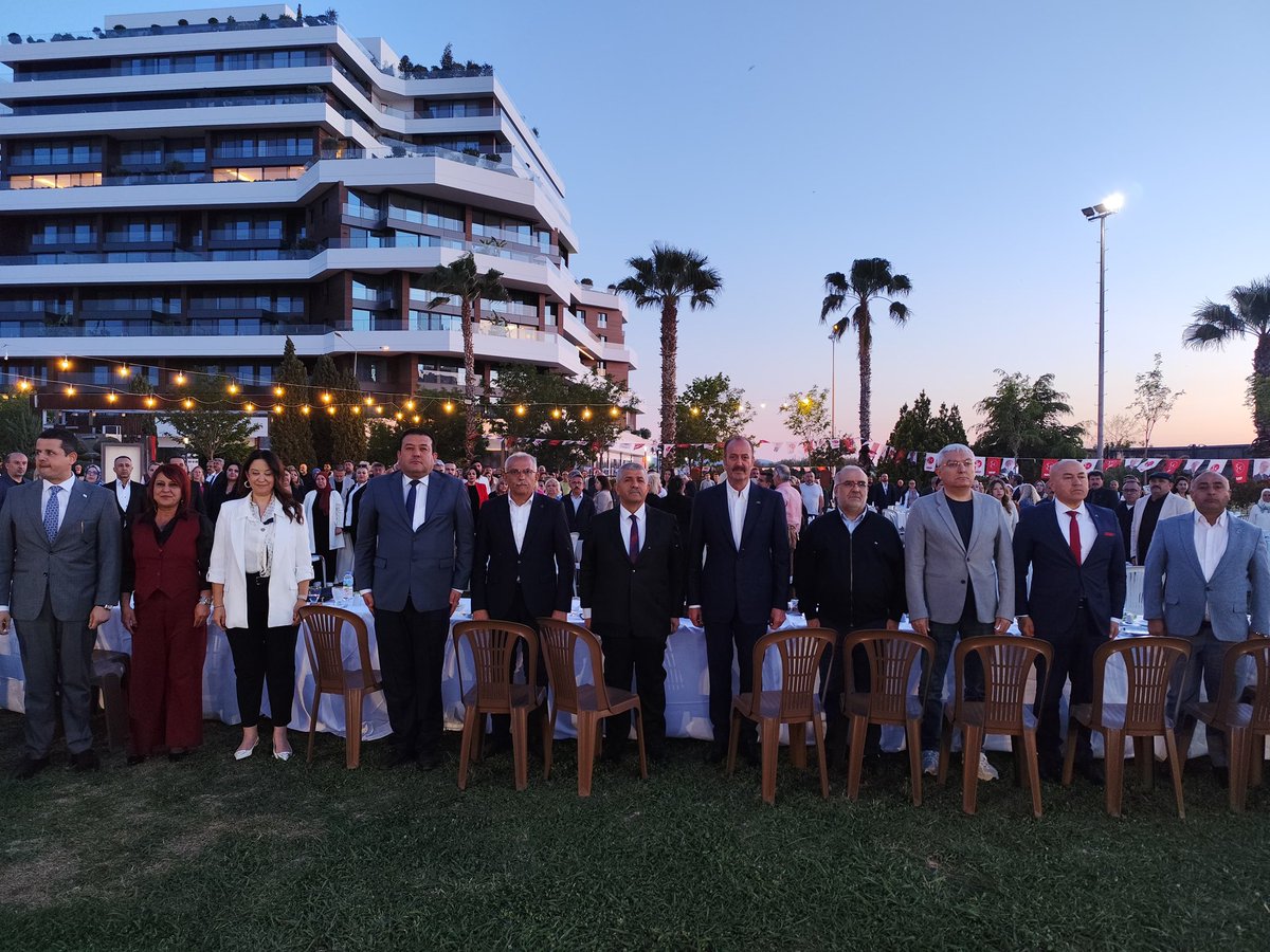 MHP İzmir, Milliyetçiler Günü Etkinliği Düzenledi
