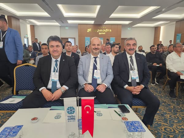 İvrindi Belediye Başkanı Lapanta, Yağlı Güreş Düzenleyen Kentler Birliği'nde Başkanlık Görevi Alarak Önemli Kararlara İmza Attı