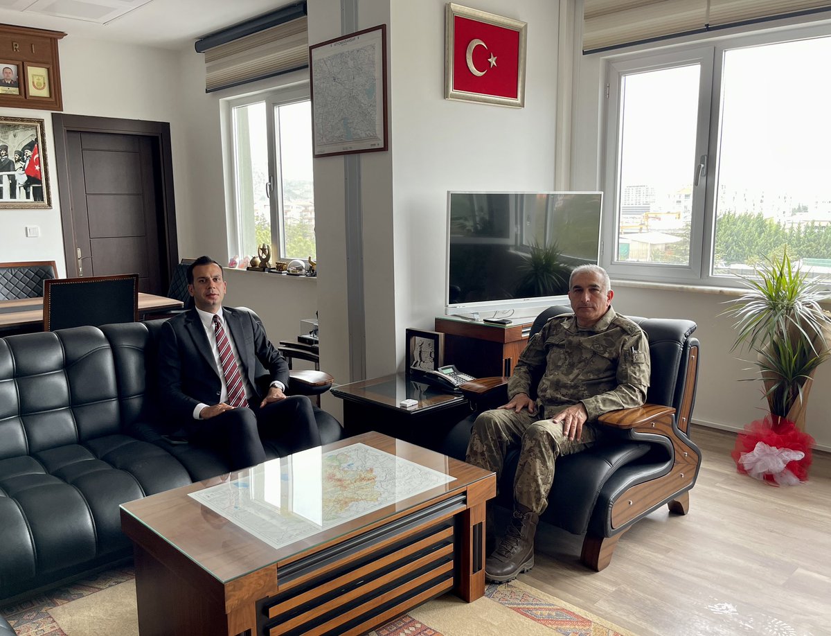 Sinanpaşa Kaymakamı, Afyonkarahisar İkmal ve Garnizon Komutanı'nı Ziyaret Etti