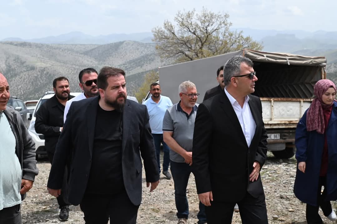 Emirdağ'da Yağmur Duası: Protokol ve Köylüler Birlikte Dualar Etti
