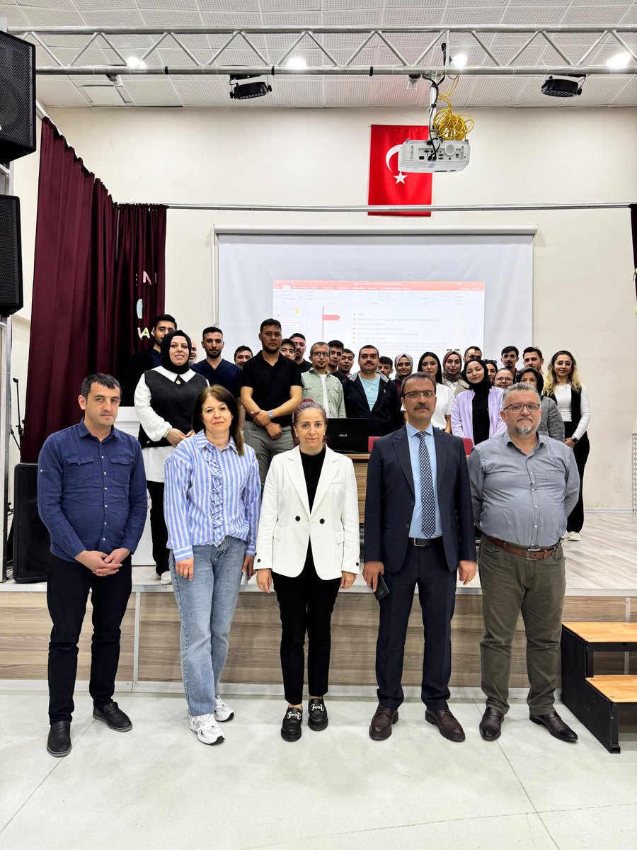 Afyonkarahisar'da Engelsiz Yaşam Merkezi Personeline Otizm Eğitimi