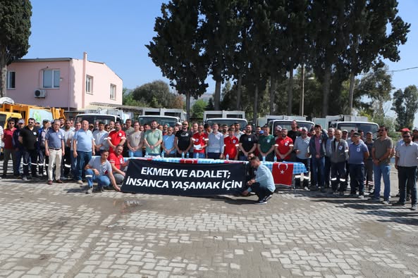 Söke Belediyesi Temizlik İşçisi Trafik Kazasında Hayatını Kaybetti, İş Arkadaşları Duyarlılık Çağrısı Yaptı