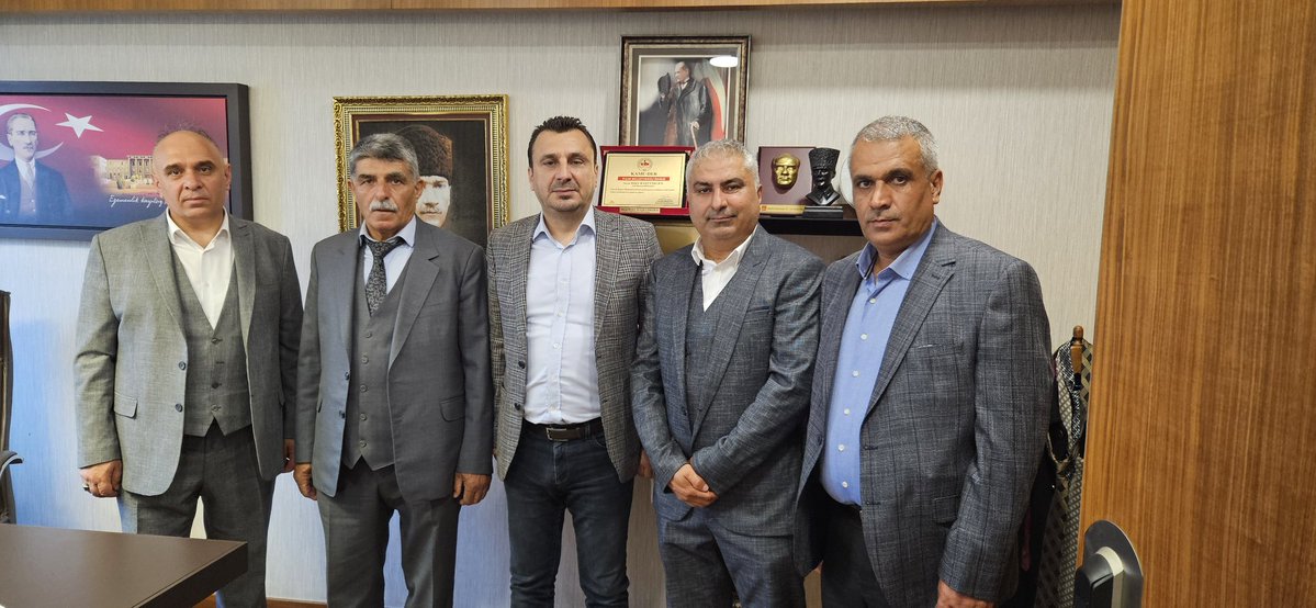 Manisa Yunusemre Muhtarı, Milletvekili Başevirgen'i Ziyaret Etti