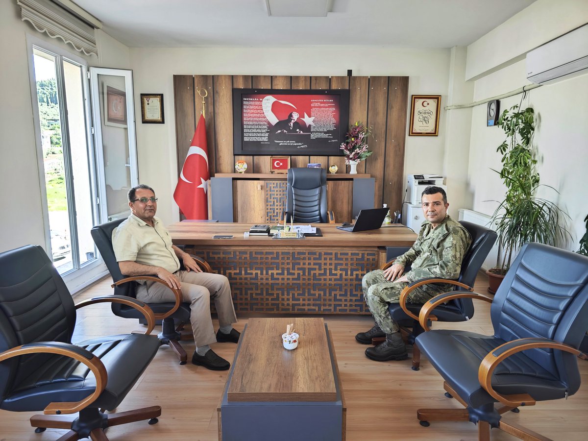 Söke'de Garnizon Komutanı, İlçe Milli Eğitim Müdürlüğünü Ziyaret Etti