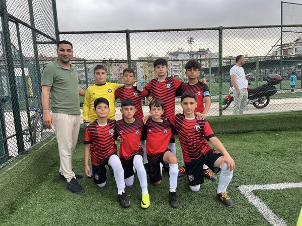 Koçarlı Belediyespor, Zeybekgücü'ne Karşı 3-0'lık Yenilgi Aldı