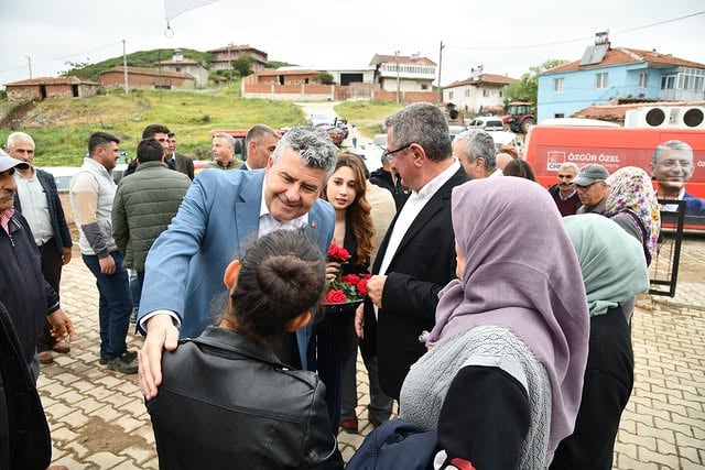 Karesi Belediyesi, Yaylacık Mahallesinde Düzenlenen Hayır Etkinliğine Katıldı