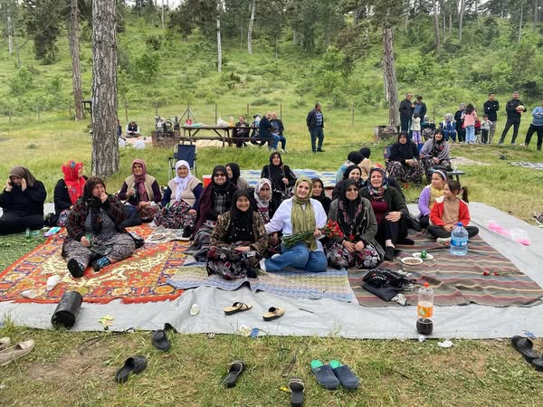 Dursunbey Belediyesi'nden Anneler Günü Kutlaması