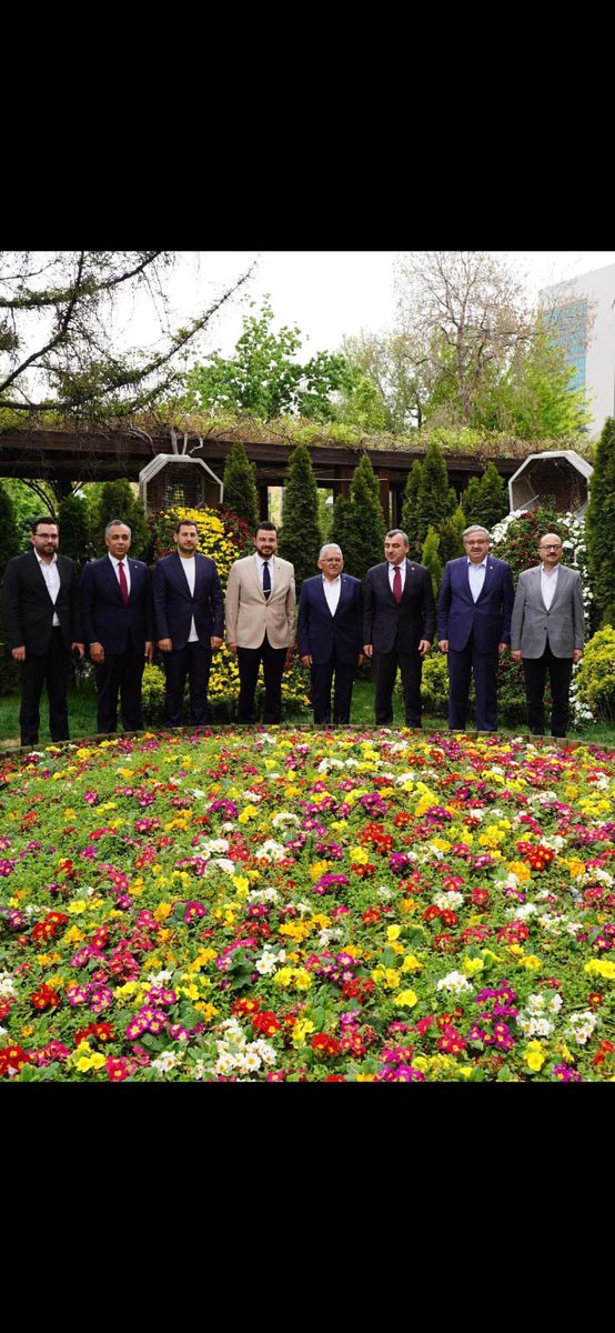 Kayseri Büyükşehir Belediye Başkanı Büyükkılıç, İl Teşkilatını Makamında Kabul Etti