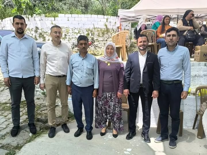 AK Parti İlçe Teşkilatı, Karabağ'da Düğün Törenine Katıldı