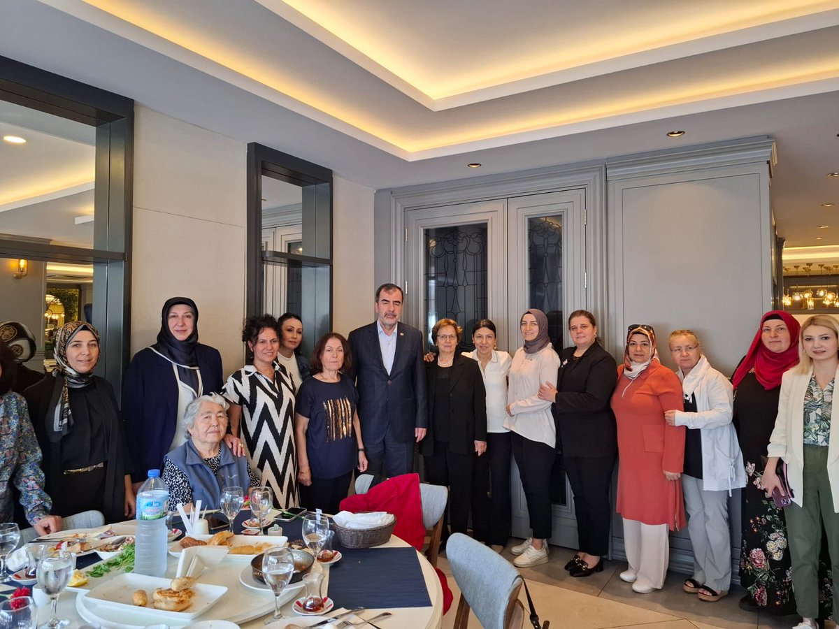 AK Parti Aydın İl Başkanlığı, Şehit ve Gazi Anneleriyle Anneler Günü'nde Buluştu