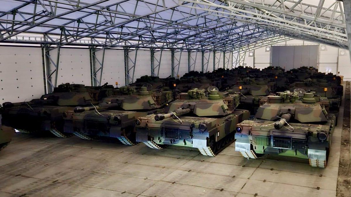 Polonya, ABD'den İkinci Tank Partisini Teslim Aldı