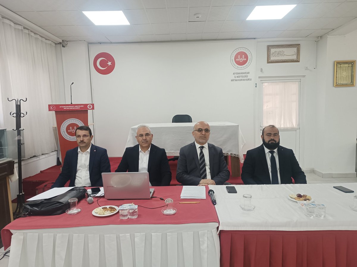 Afyonkarahisar'da 2024-2025 Umre İstişare Toplantısı Düzenlendi