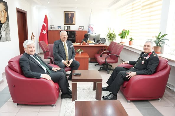 Jandarma Genel Komutanı Orgeneral Çardakcı, Sağlık Bilimleri Üniversitesi Rektörünü Ziyaret Etti