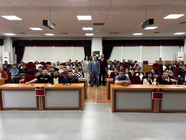 Bandırma Belediyesi Personeline Resmi Yazışma Eğitimi Verildi