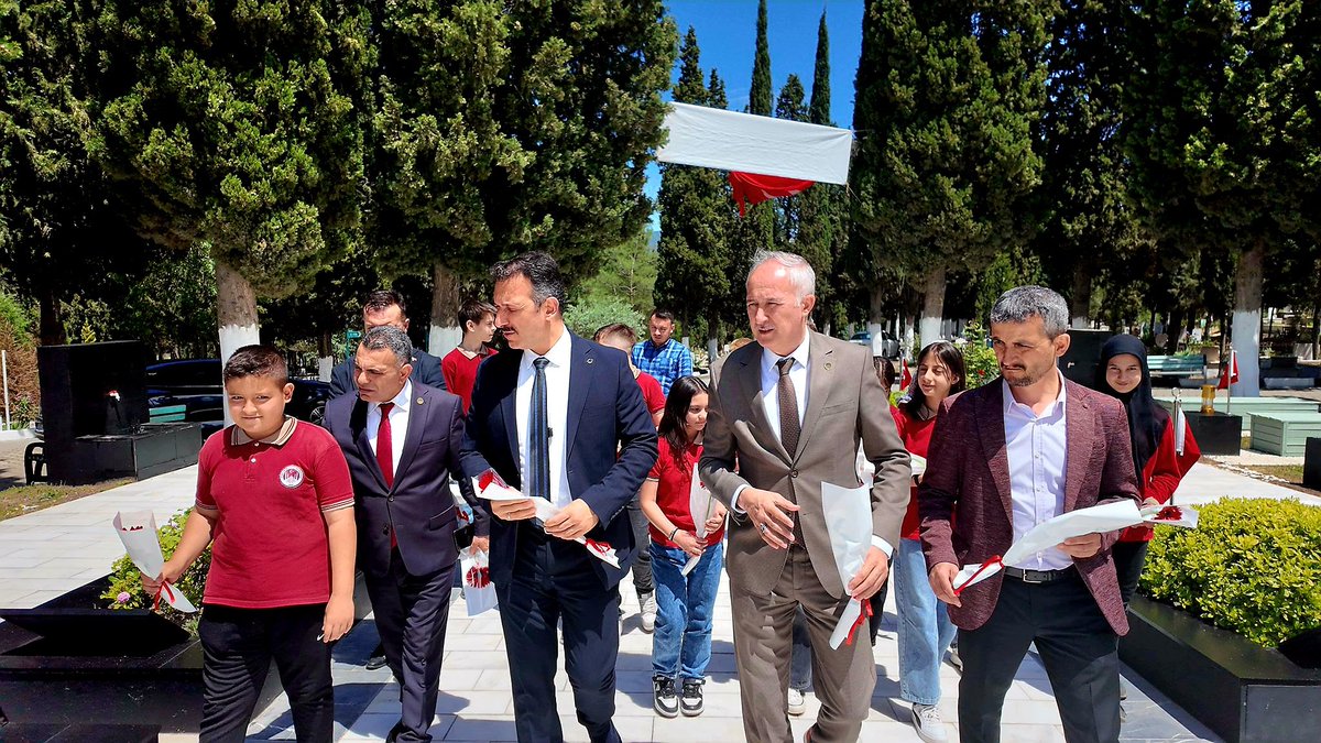 Soma Şehitleri Anısına Öğrencilerle Ziyaret