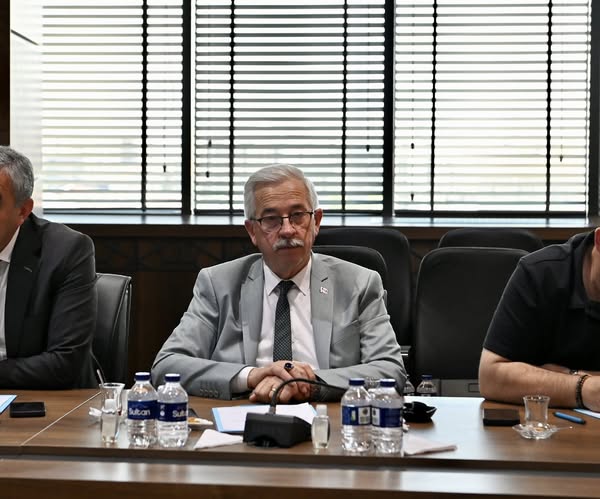 Balıkesir Büyükşehir ve İlçe Belediye Başkanları, Ortak Projeler İçin Toplantı Yaptı