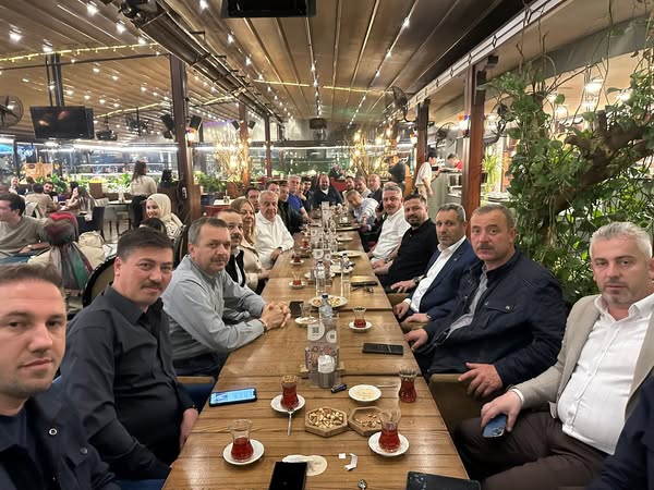 Ak Parti Balıkesir İl Başkanlığı, İlçe Başkanlarıyla Bir Araya Geldi