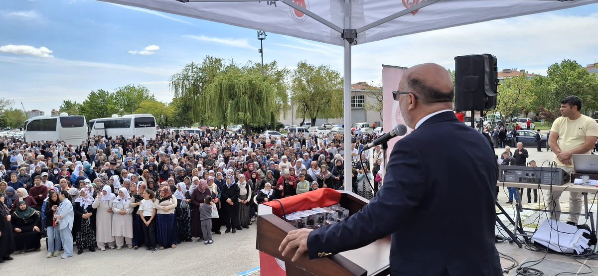 Afyonkarahisar'dan Kutsal Topraklara Giden Hacı Adayları Dualarla Uğurlandı