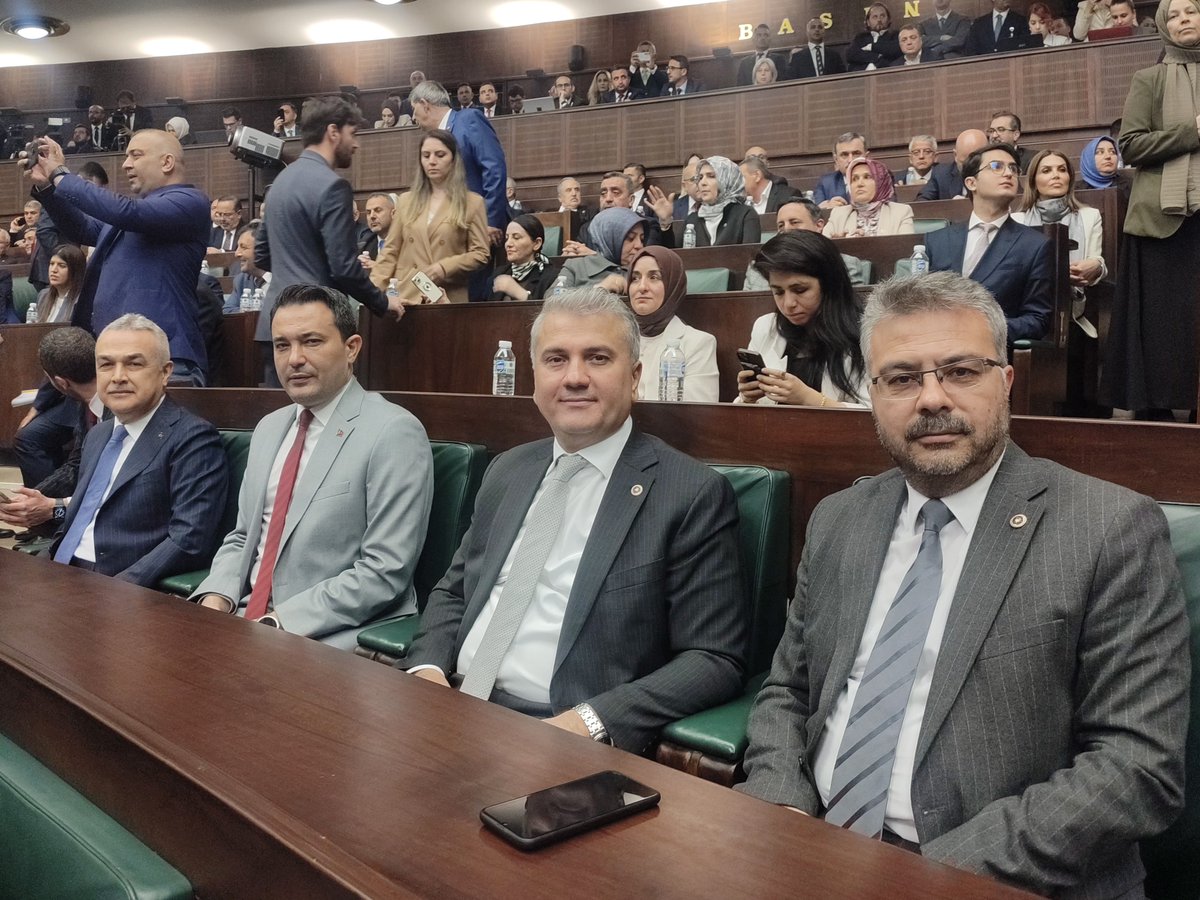 TBMM'de AK Parti Grup Toplantısı: Yeni Dönemde Ekonomi ve Sosyal Reform Vurgusu