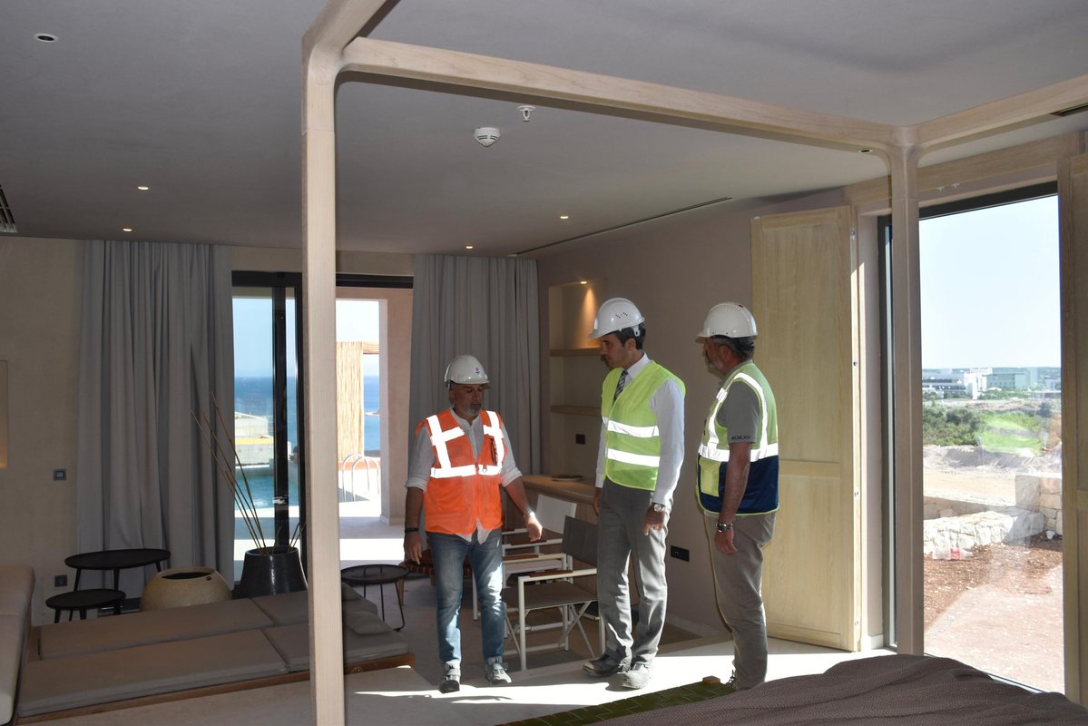 Didim Kaymakamı, Akra Didim Otel Şantiyesini Ziyaret Etti