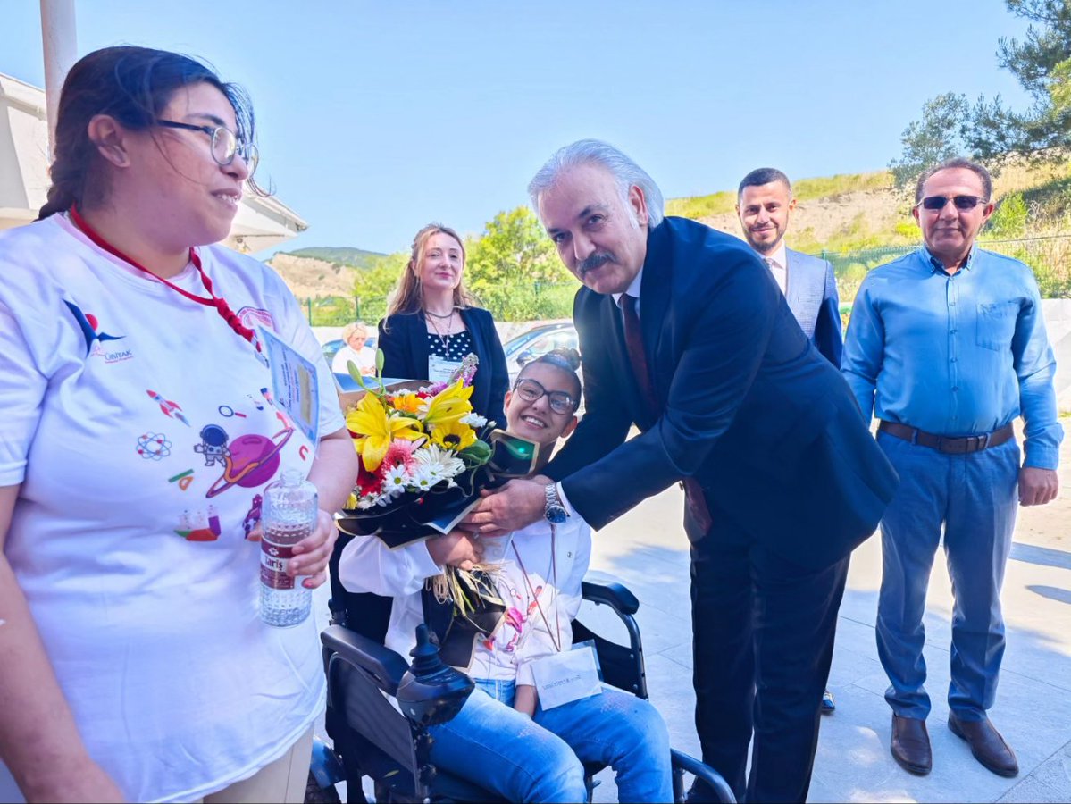 Söke'de TÜBİTAK 4006 Bilim Fuarı Açılışına Kaymakam ve İlçe Milli Eğitim Müdürü Katıldı