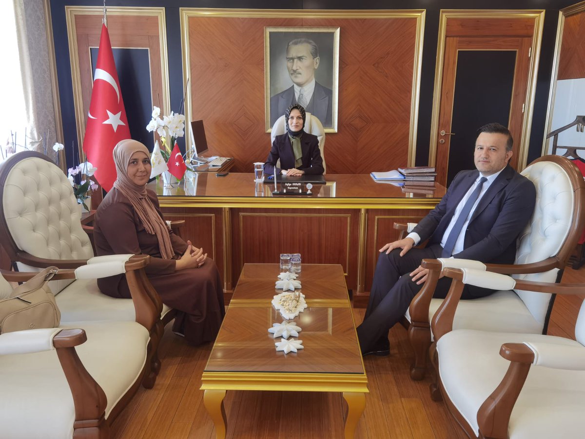 Marmara'da Şehit Uzman Jandarma Çil'in Ailesi ve Dernek Temsilcileri Kaymakamı Ziyaret Etti