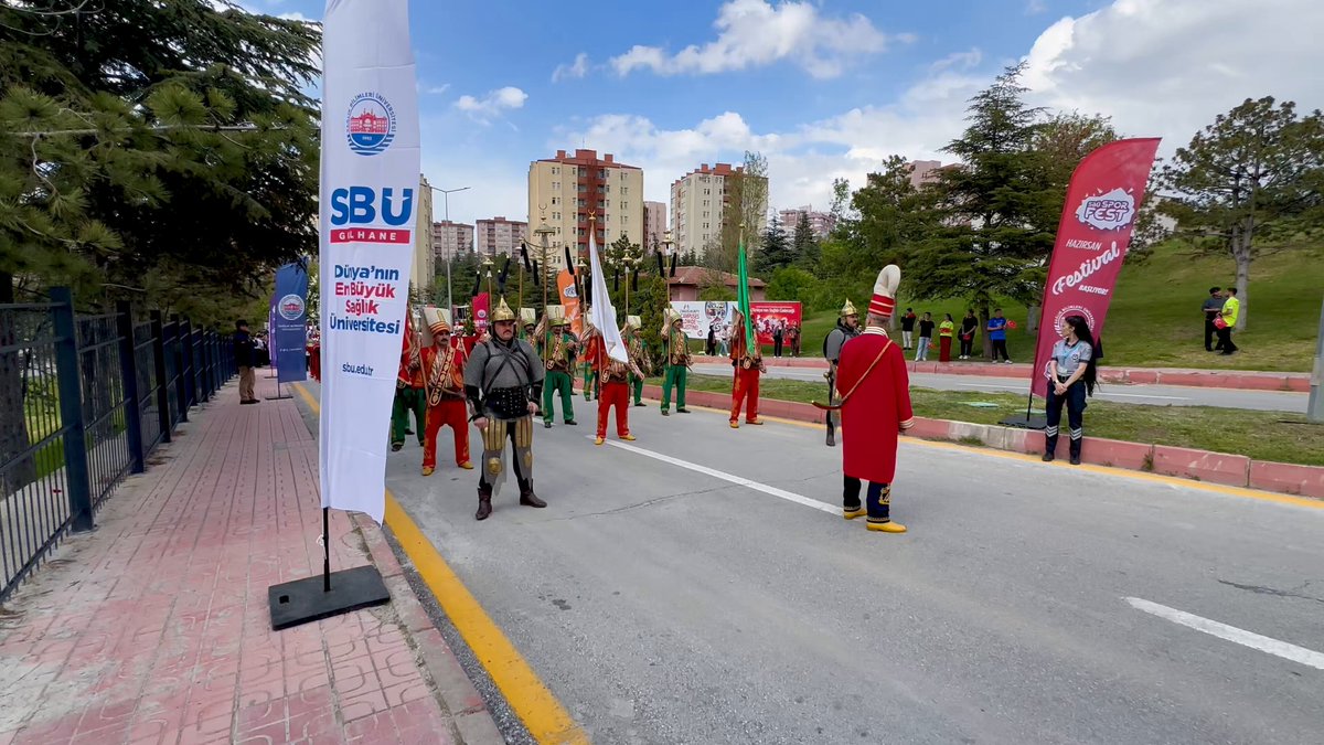 Sağlık Bilimleri Üniversitesi SporFest 2025 Coşkuyla Başladı