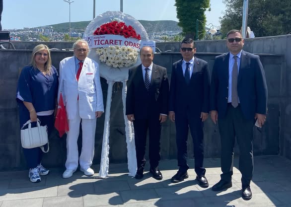 Kuşadası Ticaret Odası 19 Mayıs Atatürk'ü Anma, Gençlik ve Spor Bayramı'nı Kutladı